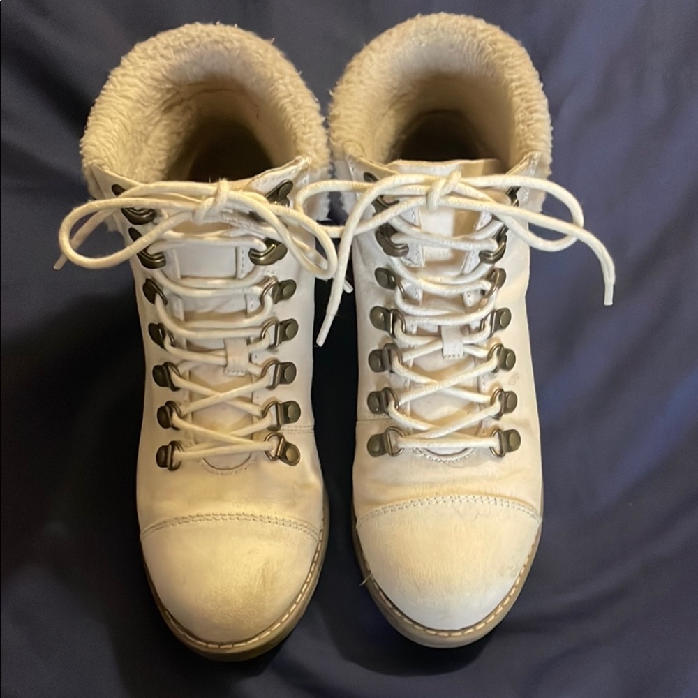 Cliffs by WHITE MOUNTAIN White Winter Boots with Lace-Up Design